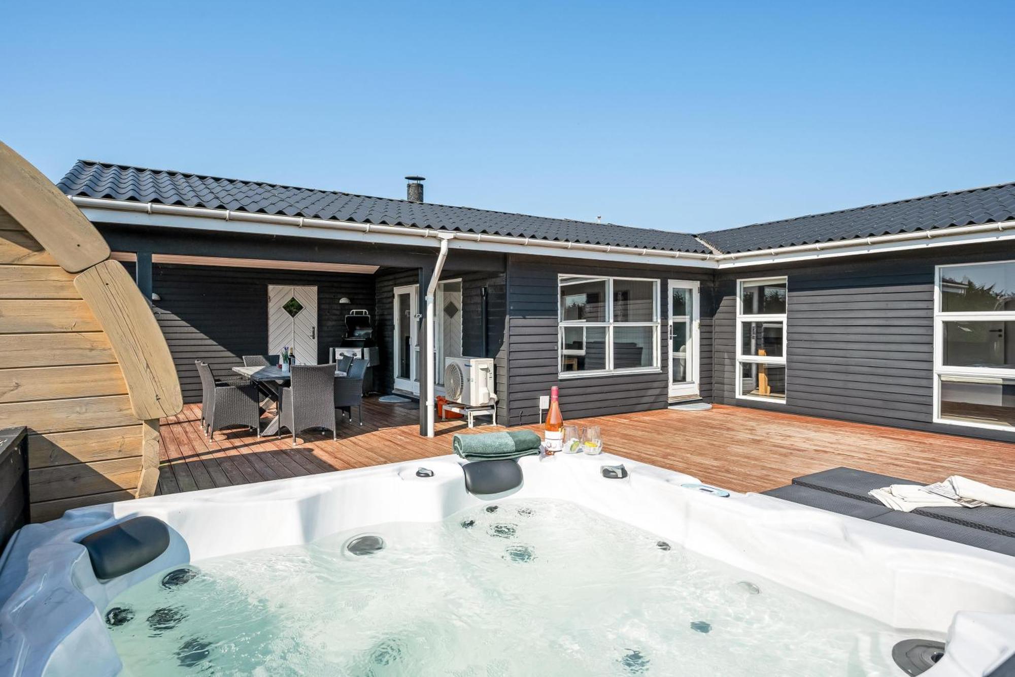 Charming Holiday Home Near The North Sea, With Outdoor Sauna And Outdoor Spa, Ringkøbing Eksteriør billede